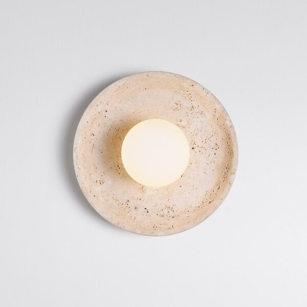 Elegante Wandleuchte Arto aus Travertin (Naturstein) und Milchglas