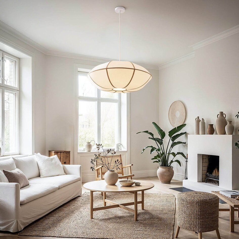 Moderne Pendelleuchte Ovala mit beigem Leinenschirm und braunen Akzenten Ø70 cm