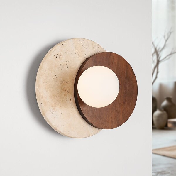 Moderne Wandleuchte Yacif aus Travertin (Naturstein) und Holz