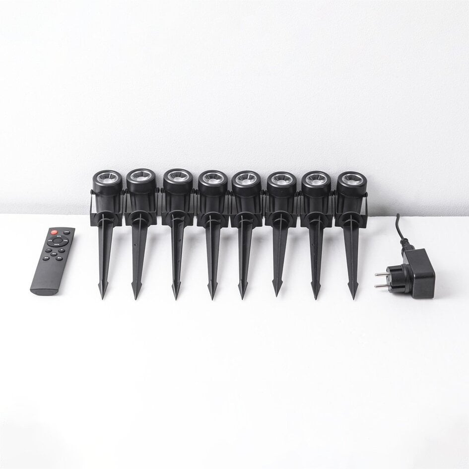 Set mit 8 schwenkbaren Gartenstrahlern mit Fernbedienung – schwarz