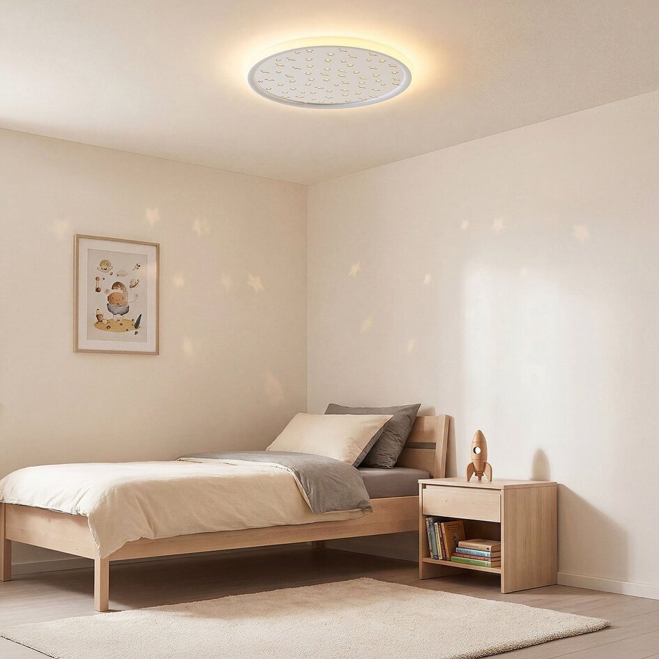 Weiße Deckenleuchte Noctis für Kinderzimmer mit Sternenmuster, 3-stufig dimmbar Ø40 cm