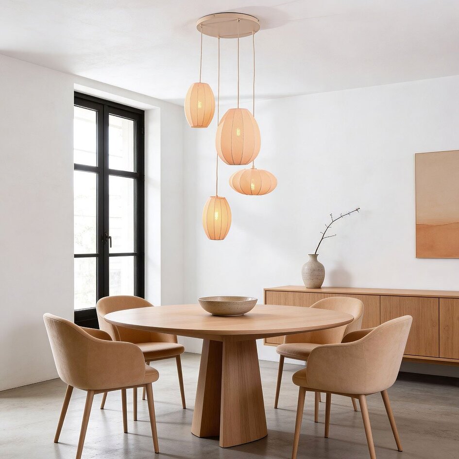 Japandi-Hängelampe Fero – 4-flammig mit beigen Leinenlampenschirmen