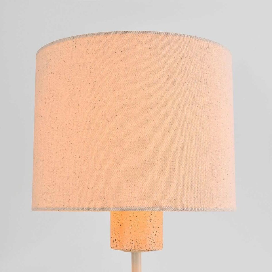 Tischleuchte Aurea beige mit Leinenbezug und Travertin-Effekt