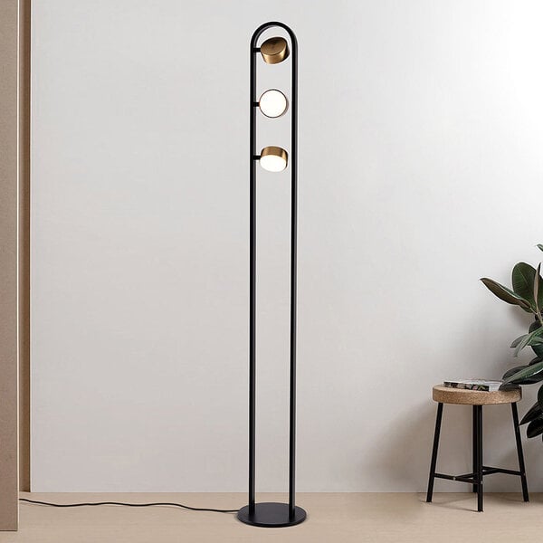 Stehlampe Terzo mit 3 schwenkbaren Spots in Schwarz und Gold
