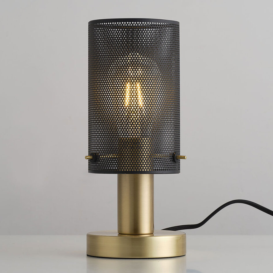 Design-Tischlampe Mreza mit schwarzem Schirm mit Perforationen