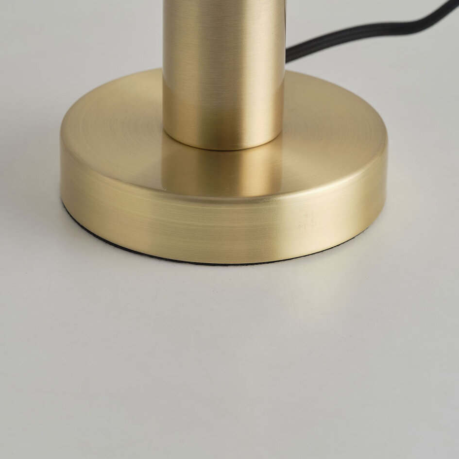 Design-Tischlampe Mreza mit schwarzem Schirm mit Perforationen