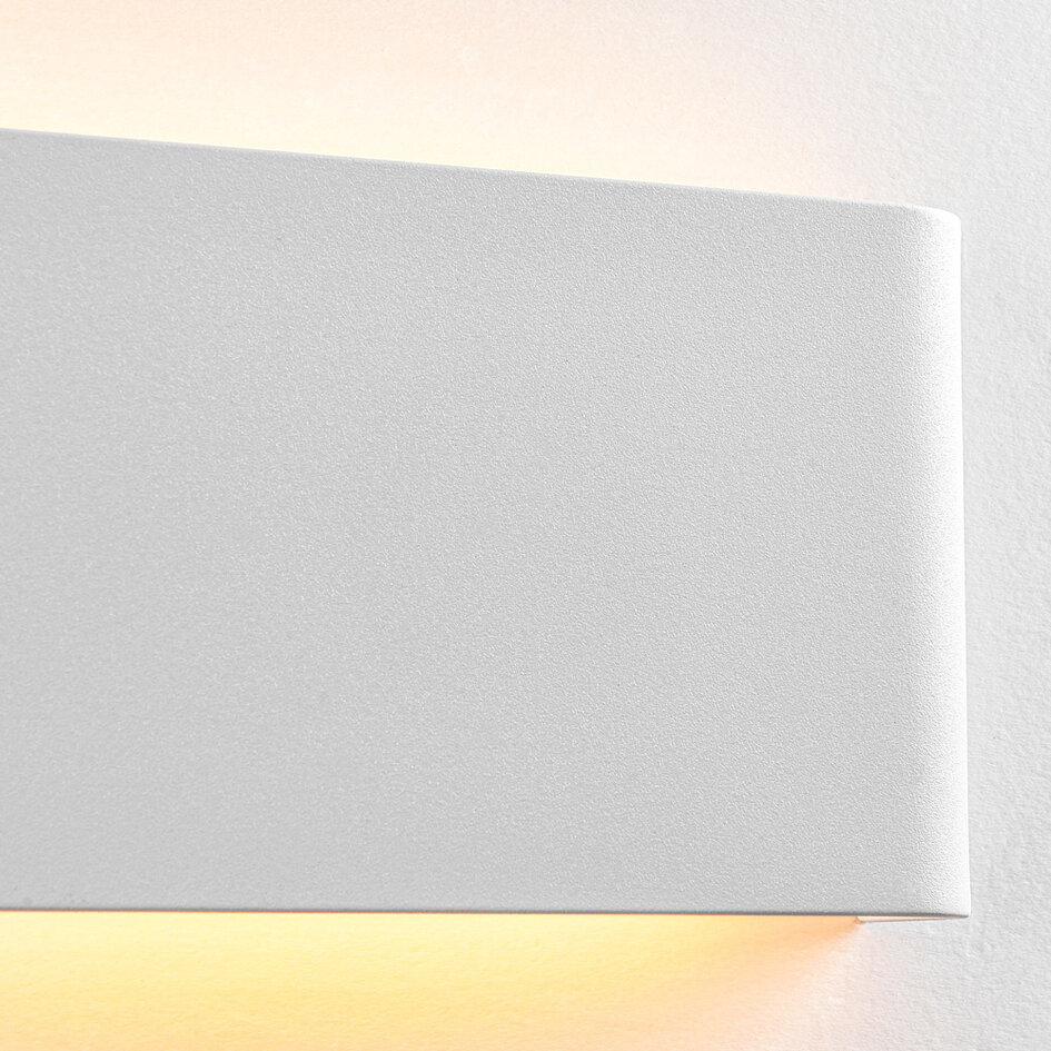 Wandlampe Norell 61 cm in Weiß mit integrierten LEDs