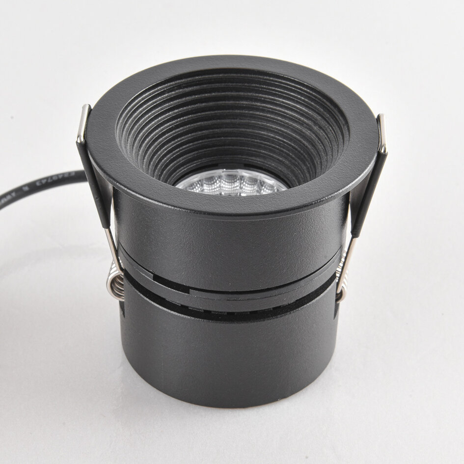 Einbauspot mit geriffeltem Design - Ilva