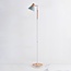 Retro-Stehlampe Elsie aus Holz mit grünem Lampenschirm