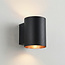 Moderne Wandlampe Jen in Schwarz mit goldener Innenseite