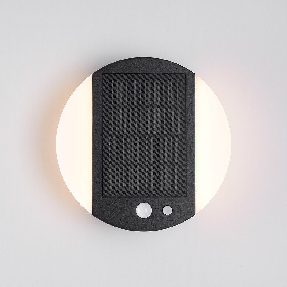 Moderne Solar-Außenwandleuchte mit Sensor - Blitz