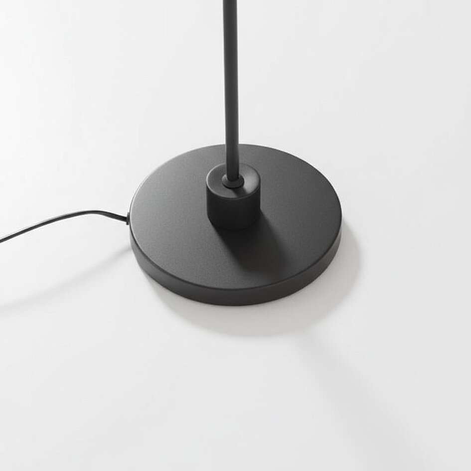 Moderne Stehlampe Warren, Mattschwarz mit Gold