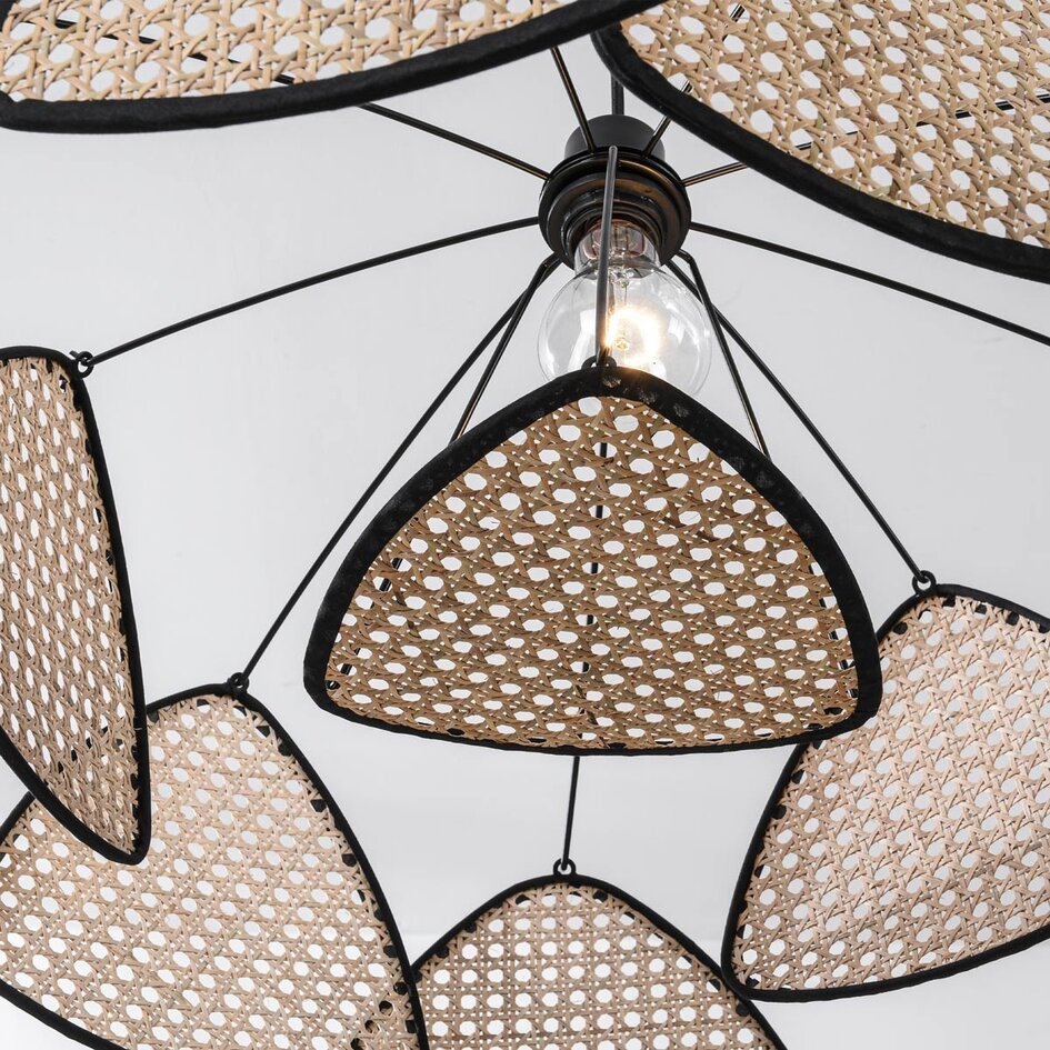 Schwarze Boho-Hängeleuchte Floare mit Rattan
