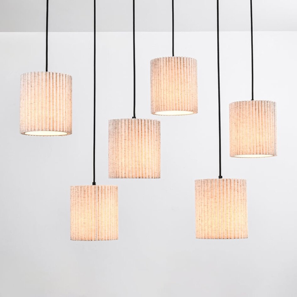 6-flammige Hängeleuchte mit beigen Stoffschirmen - Fold