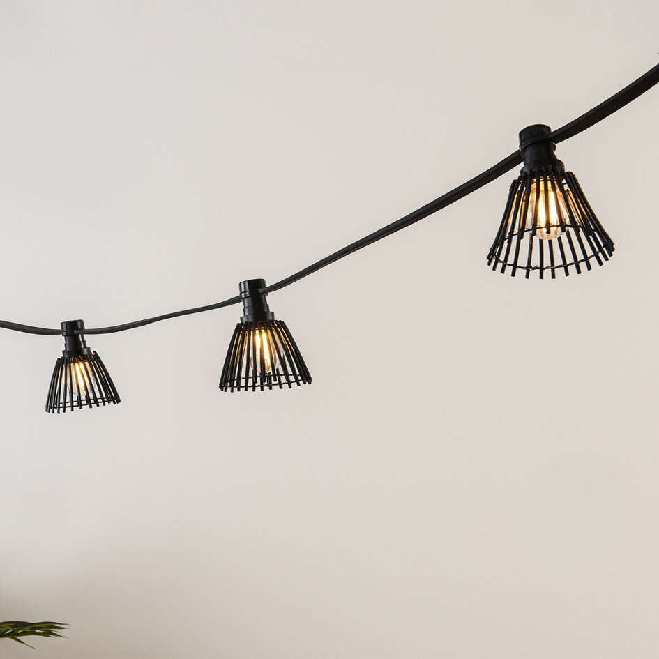 Lampenschirm in Rattan-Optik in Schwarz für Illu-Lichterkette