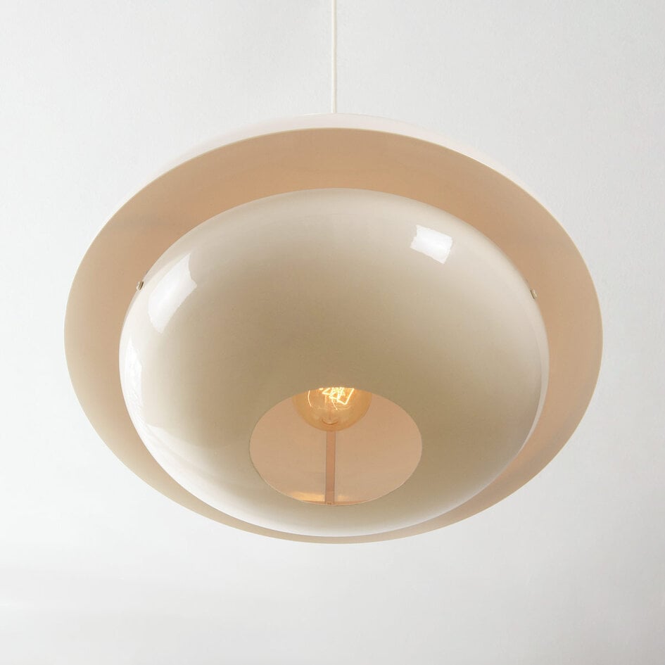 Moderne Retro-Pendelleuchte Orbia in hellem Beige Hochglanz