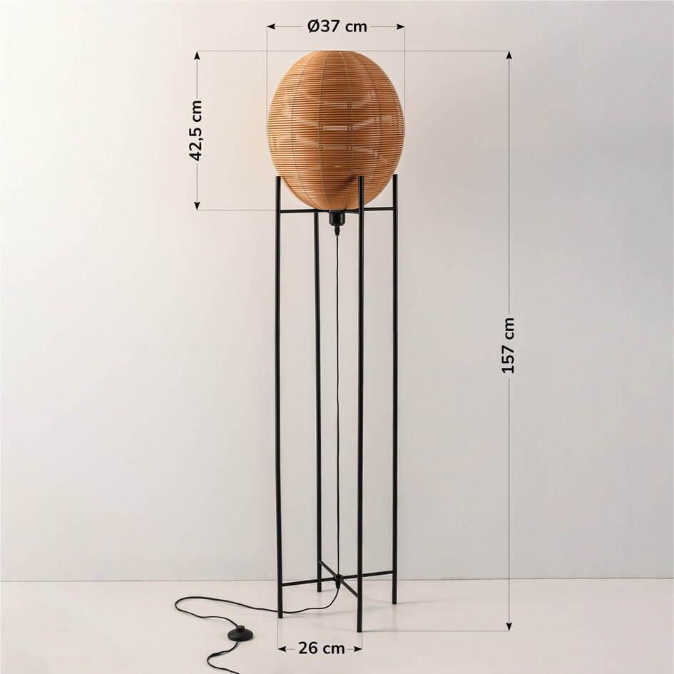 Schwarze Stehleuchte Alera mit Rattan-Optik