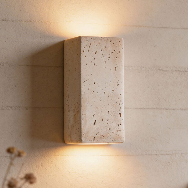 Wandleuchte Elira aus Travertin (Naturstein) – Up- & Downlight