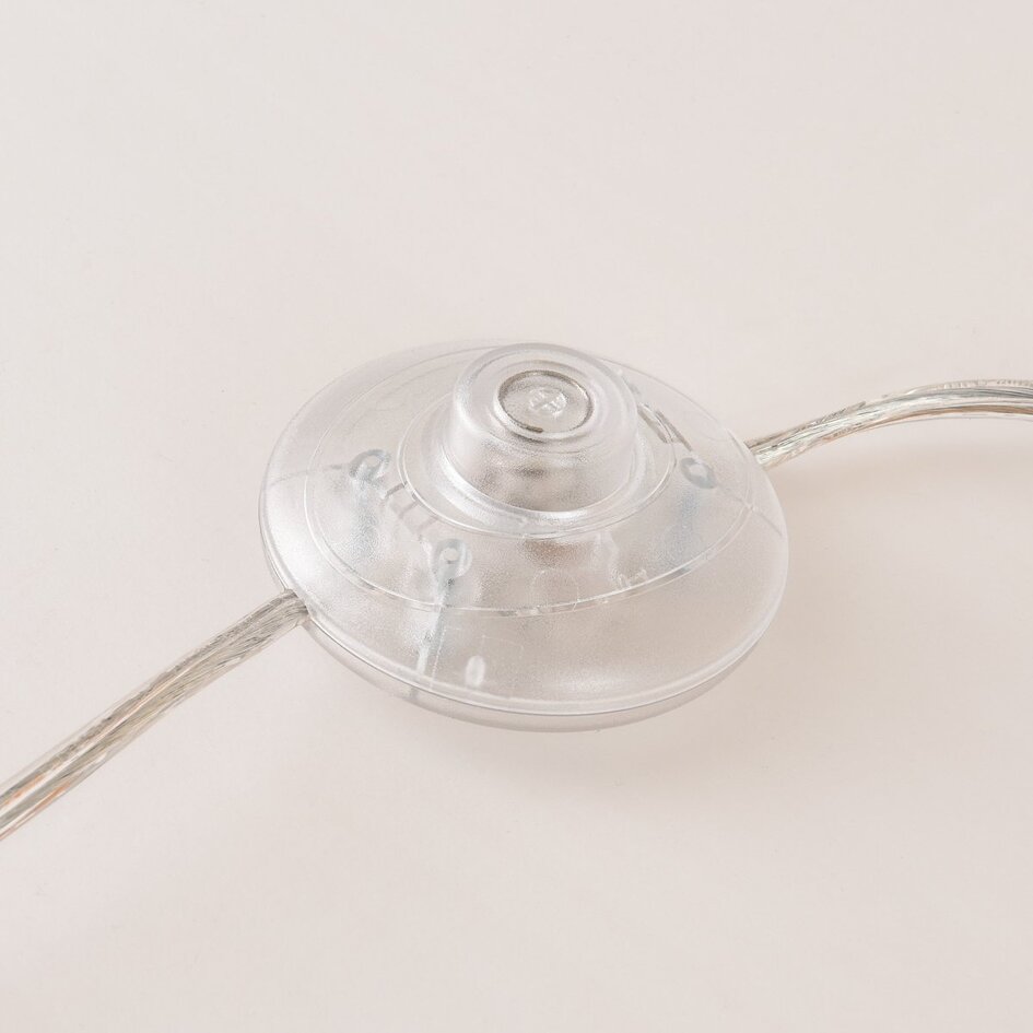 Stehlampe Fiora aus Bambus mit geflochtenem Schirm