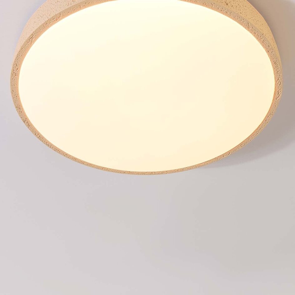 Moderne Deckenleuchte Arvid mit beigefarbenem Steineffekt, 3-stufig dimmbar Ø40 cm