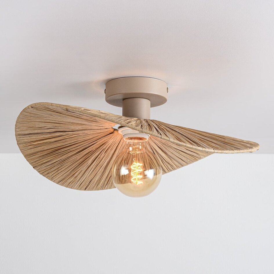 Deckenleuchte Satu aus handgeflochtenem Raffiapapier - beige