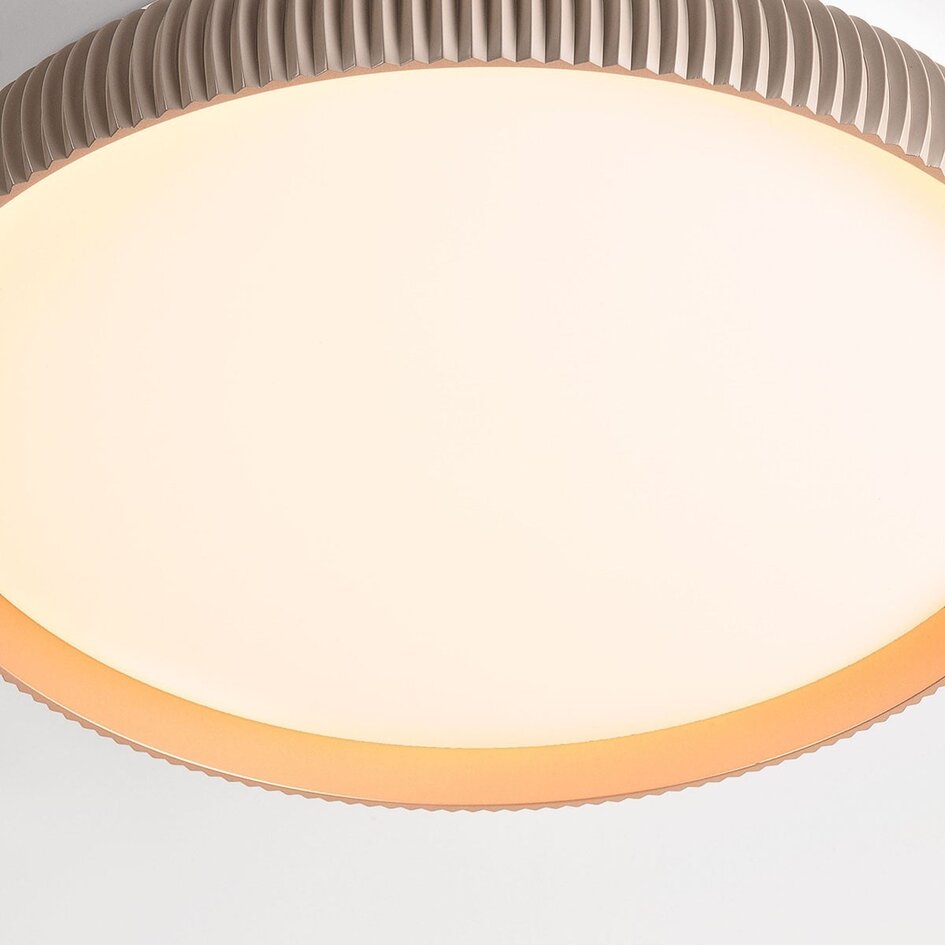 3-stufig dimmbare LED-Deckenleuchte Terinda weiß mit Rippeneffekt und Golddetail