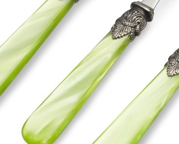 Cubertería verde claro