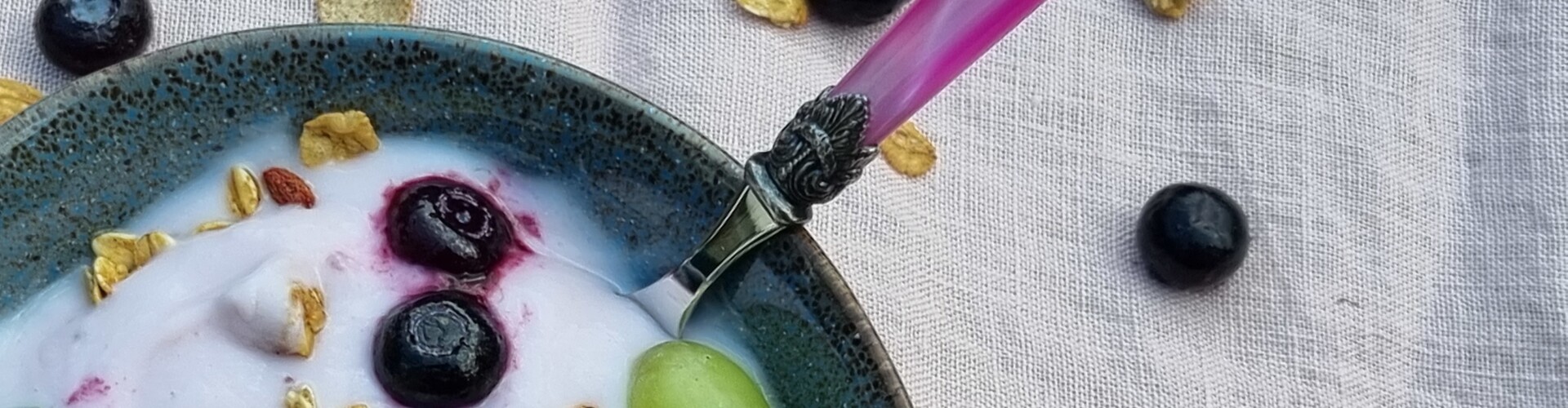 Kleur op tafel verhoogt de sfeer