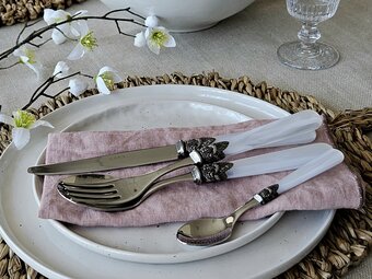 Buying Cutlery: A Comprehensive Guide to Finding the Perfect Flatware Buying Cutlery: A Comprehensive Guide to Finding the Perfect Flatware