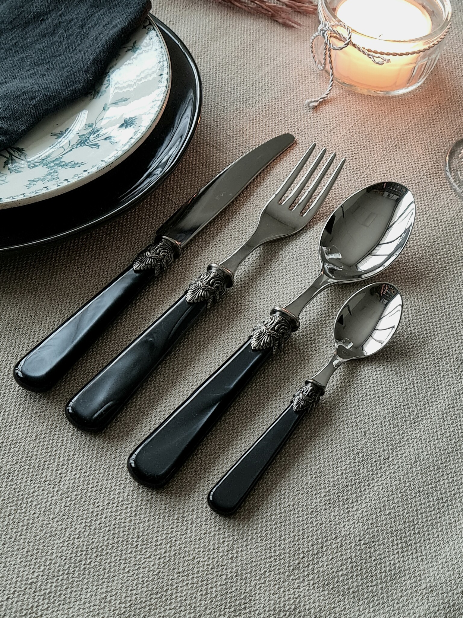 Cutlery Set, Black (mother-of-pearl sheen), Dinner