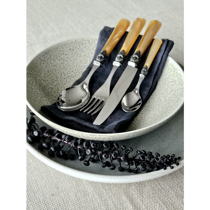 4-teiliges Tafelbesteckset, 1 Person, Honig (perlmutt), ideal als Tafelbesteck zum Abendessen