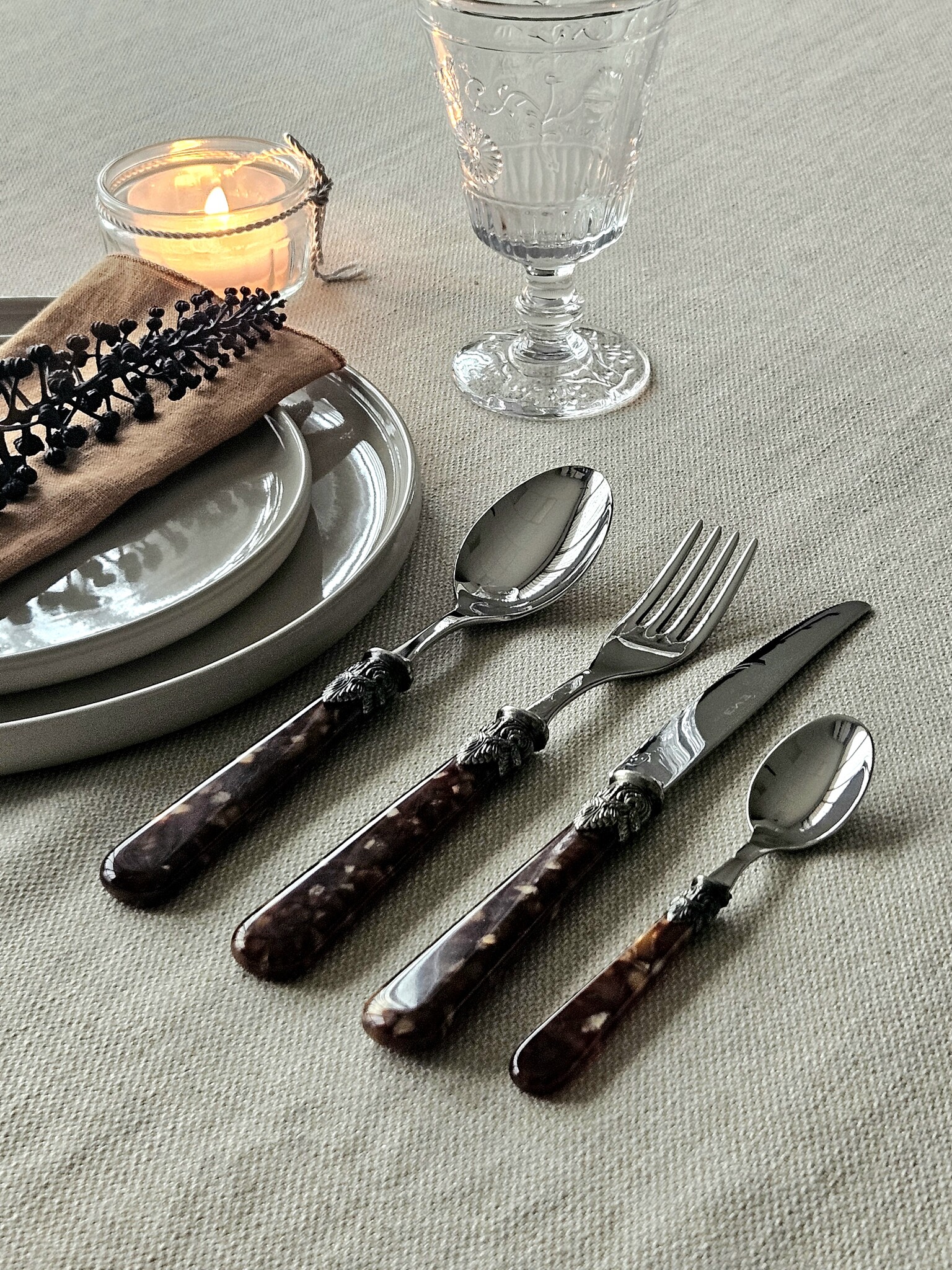 Cutlery Set, Brown (turtle motif), Dinner