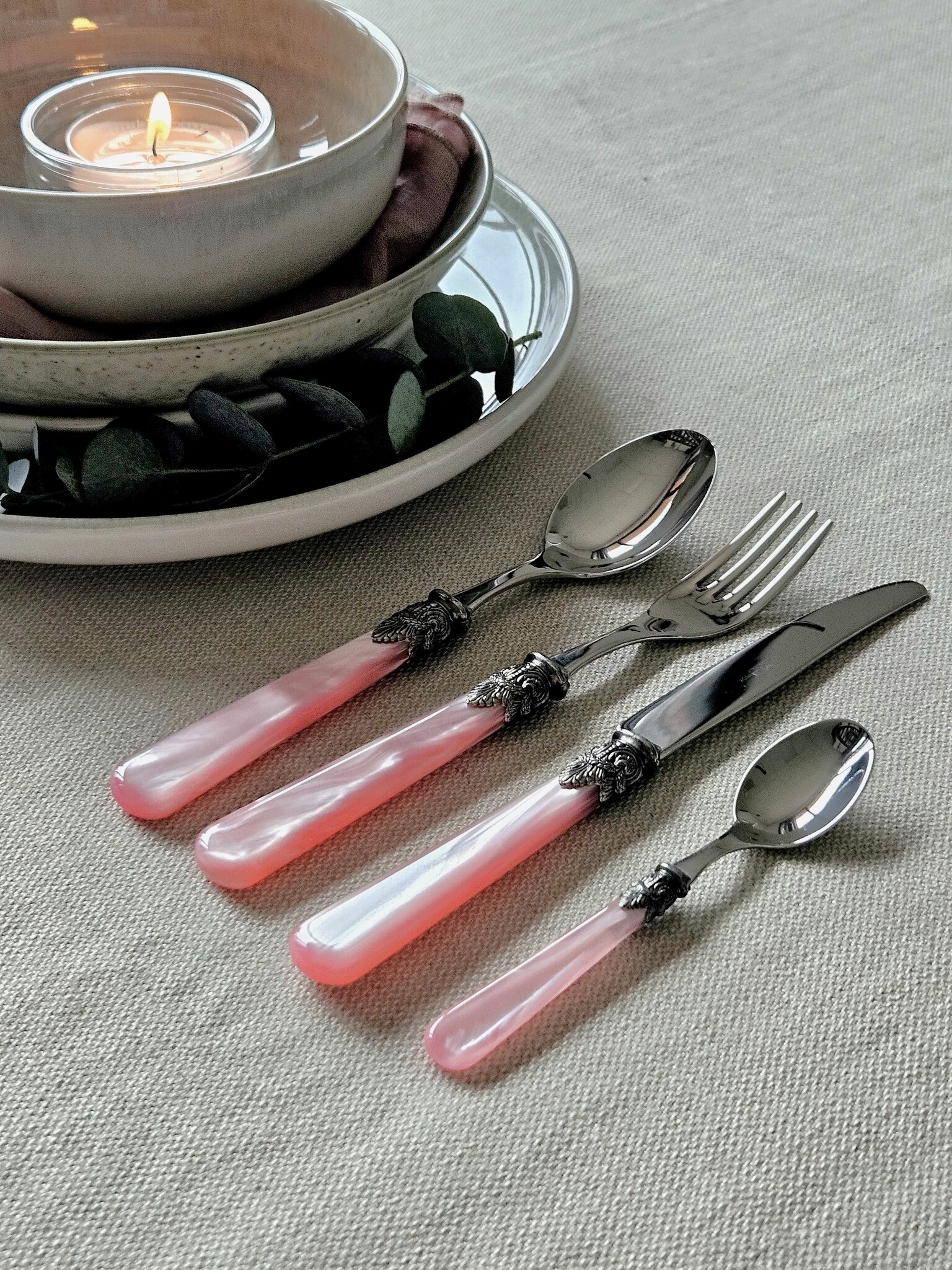 Service de Couverts, Rose (éclat nacré), Dîner