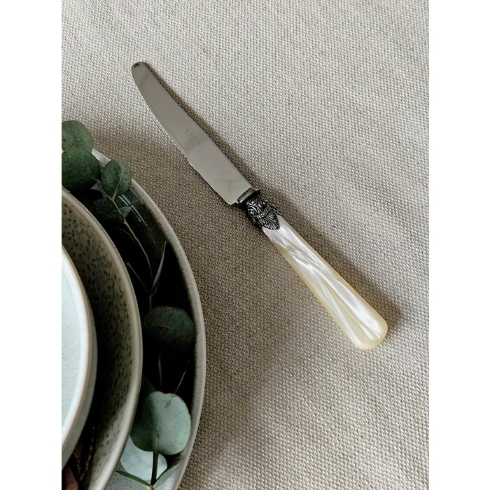 Cuchillo, Marfil (nácar), Cena