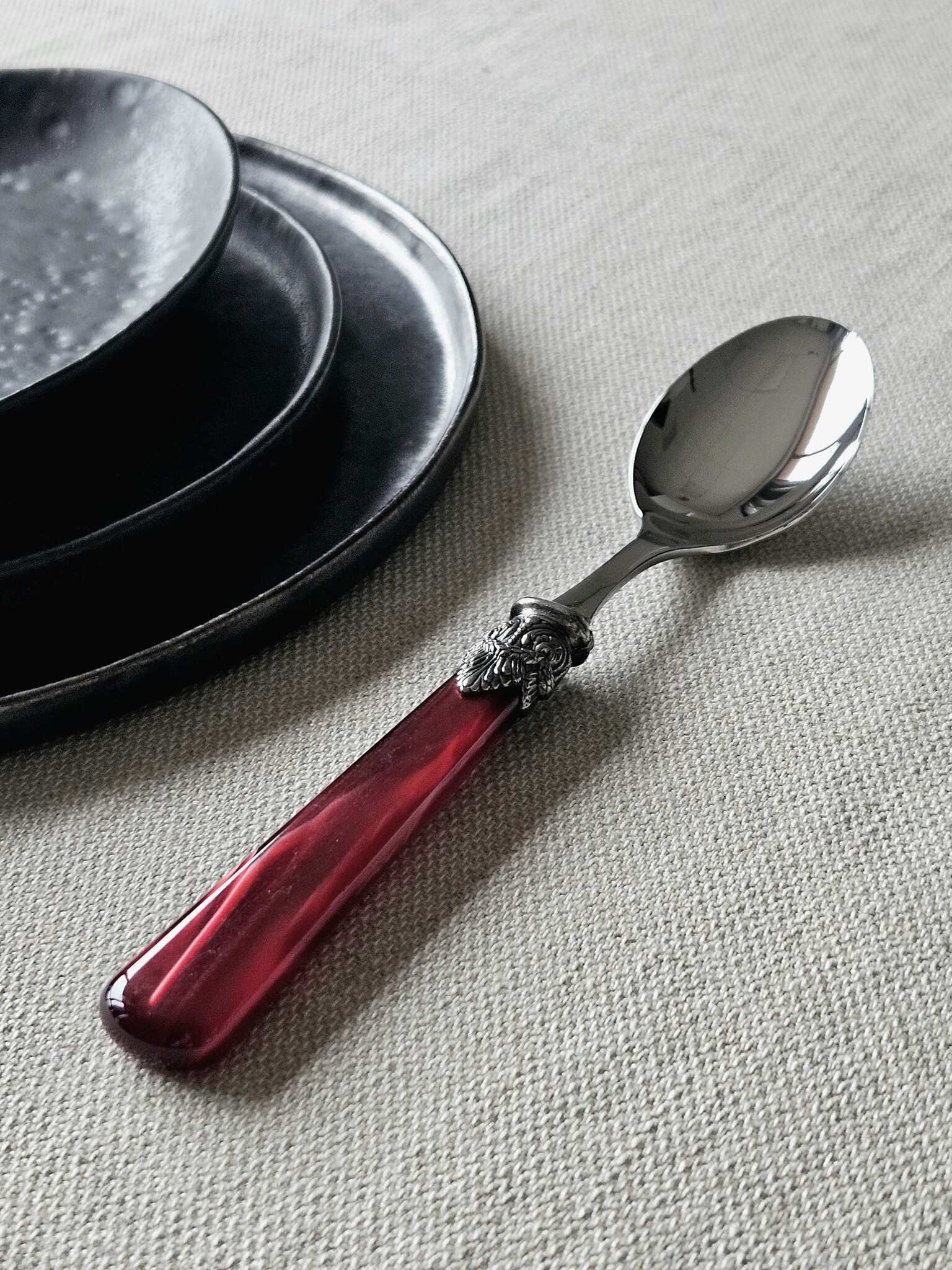 Lepel, Rood (parelmoerglans), Diner