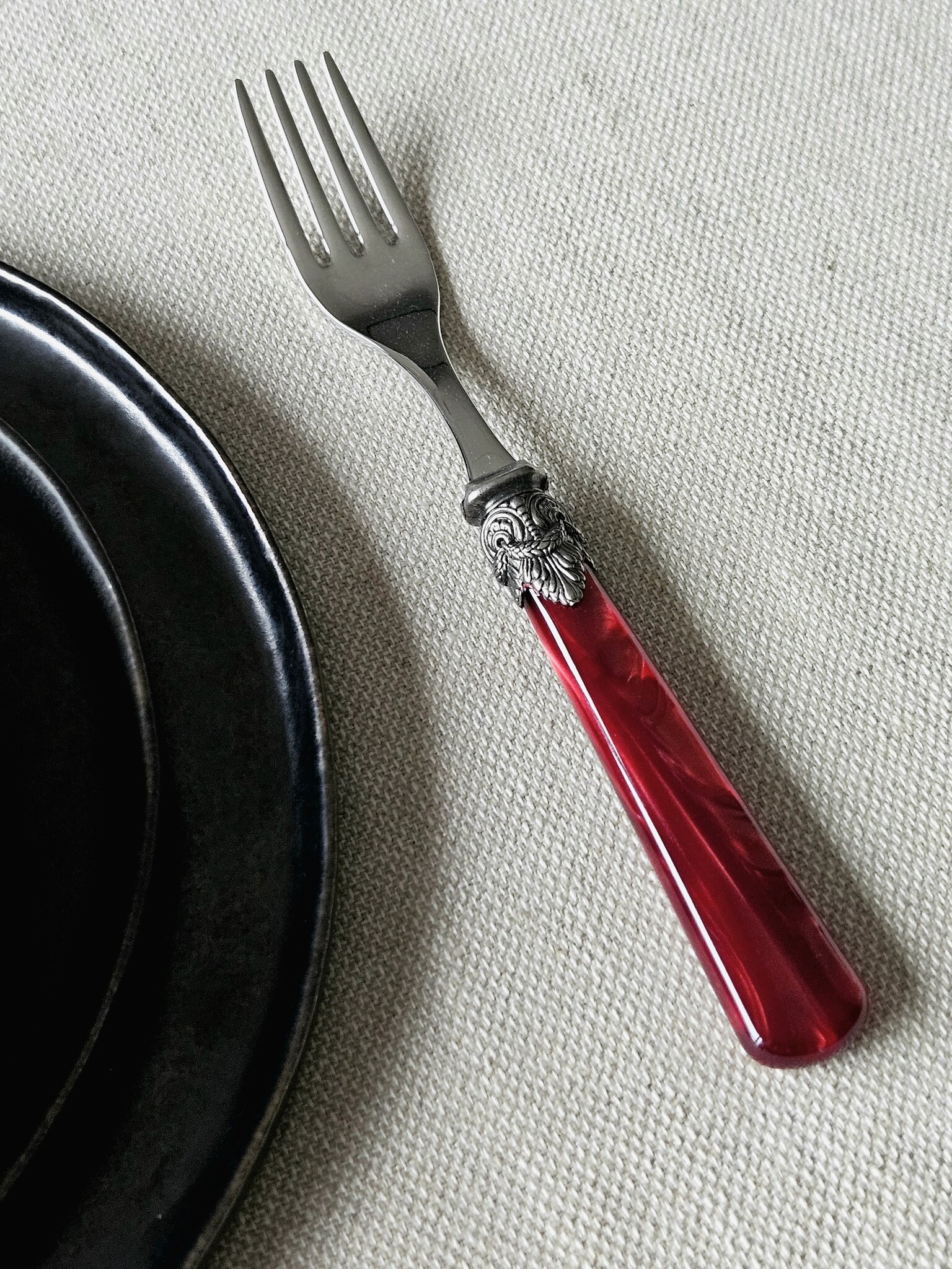 Fourchette, Rouge (nacré), Dîner