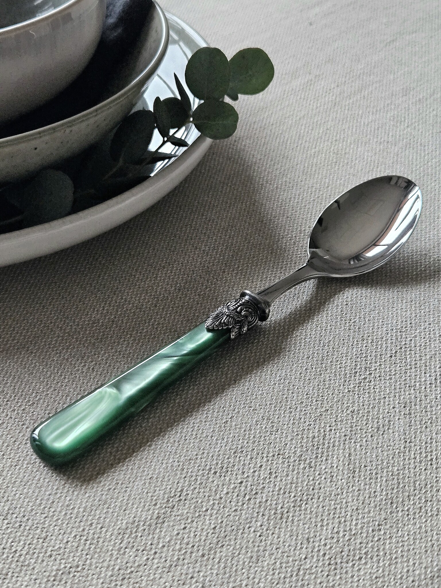 Spoon, Green (mother-of-pearl sheen), Dinner