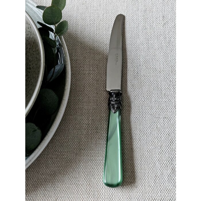 Cuchillo, Verde (nácar), Cena