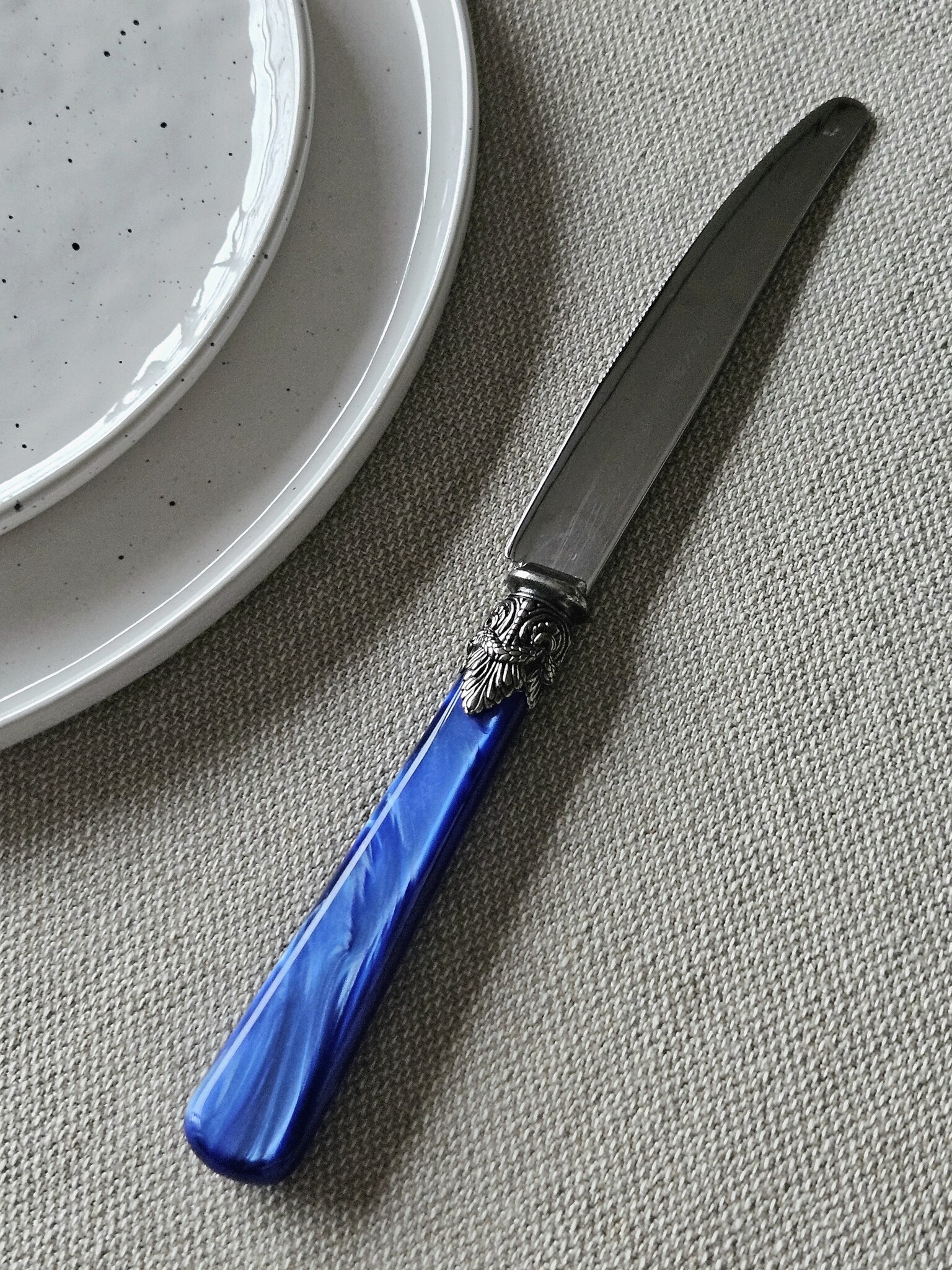 Cuchillo, Azul (brillo nácar), Cena