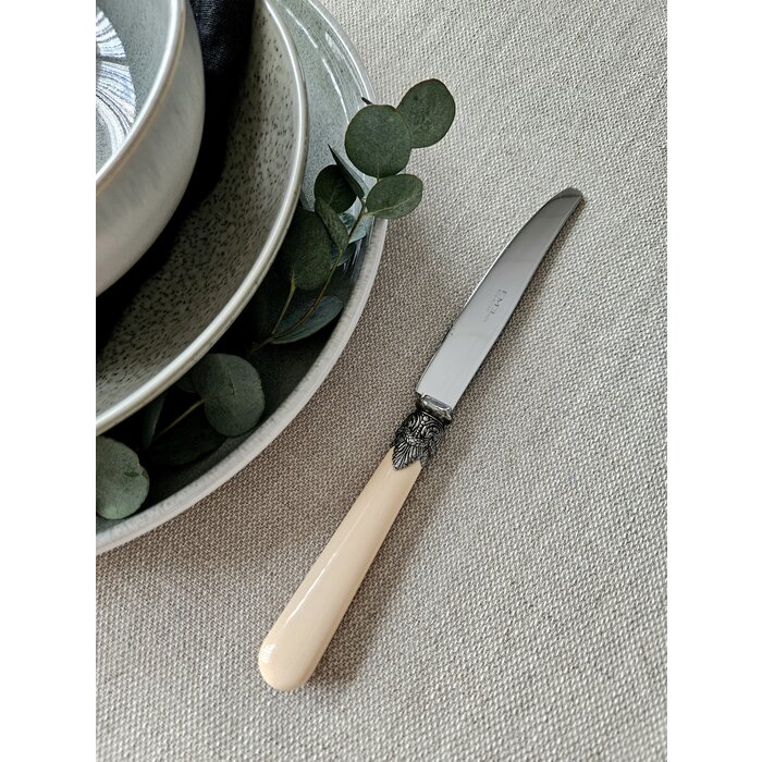 Cuchillo, Marfil (mate), Cena