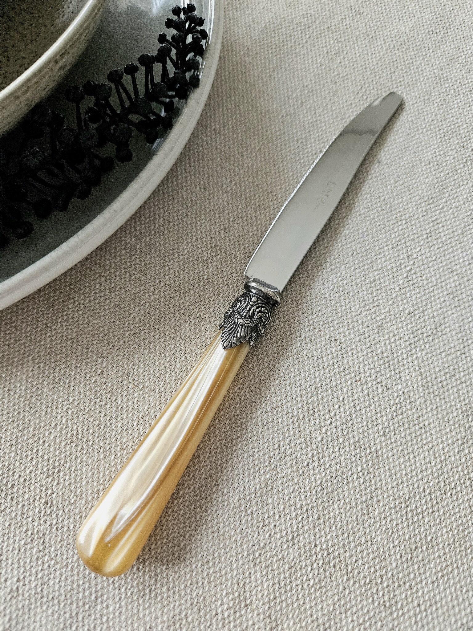 Knife, Honey Gold (mother-of-pearl), Dinner