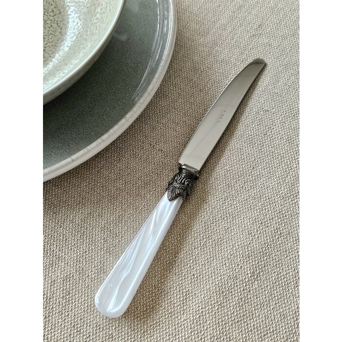 Cuchillo, Blanco (nácar), Cena