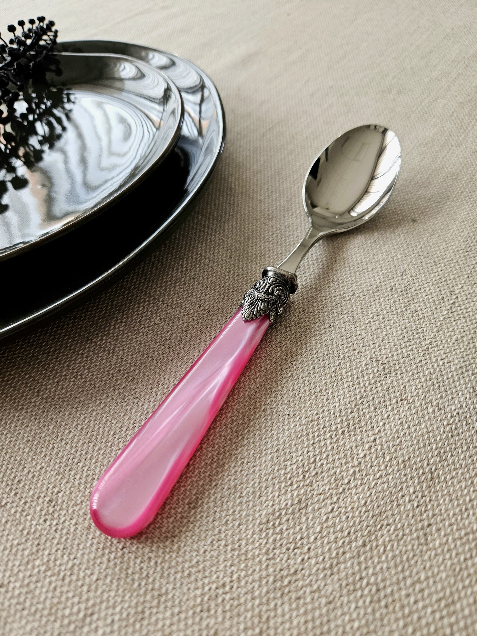 Spoon, Fuchsia (mother-of-pearl), Dinner