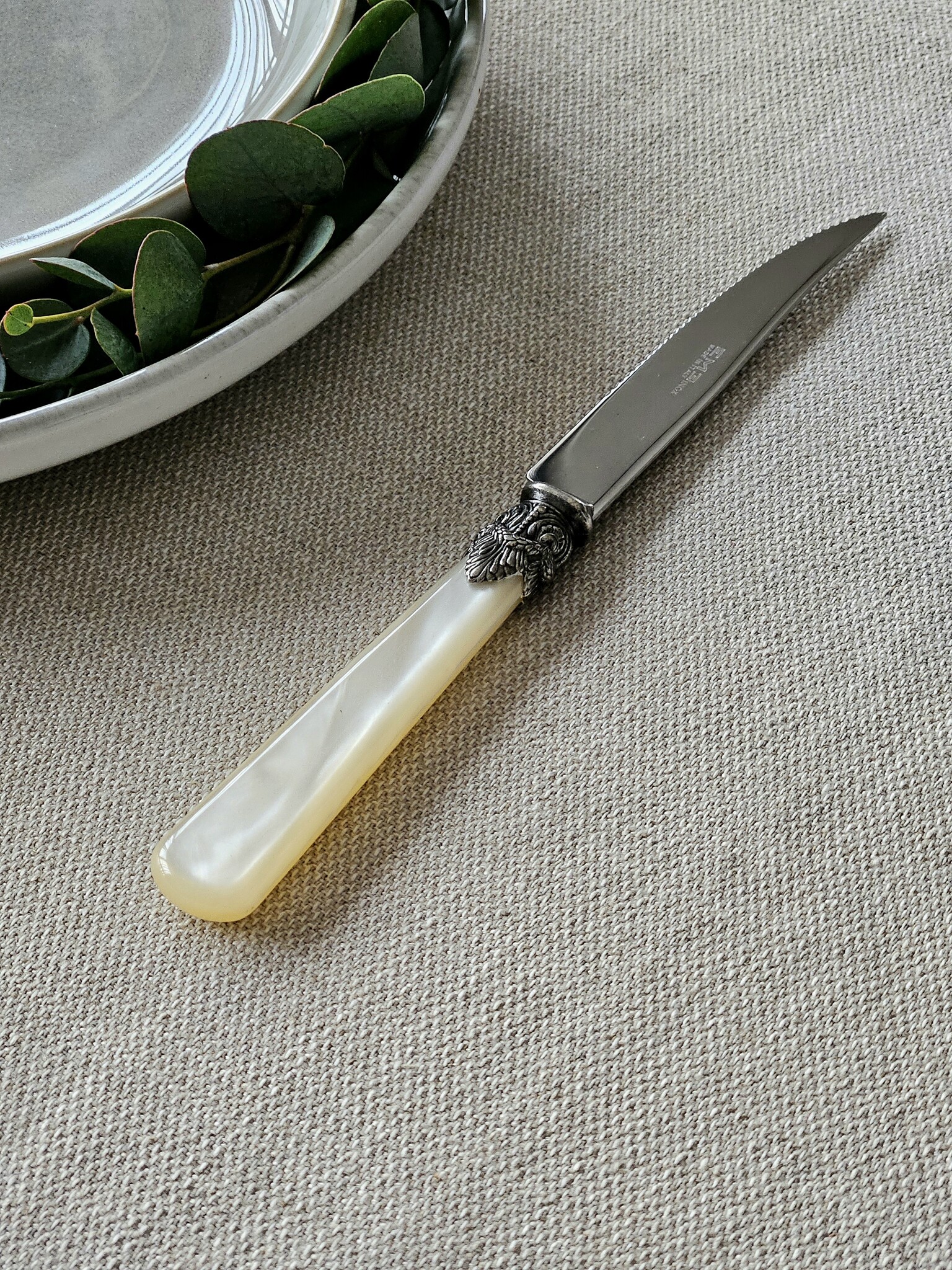 Couteau à Steak, Ivoire (éclat nacré)