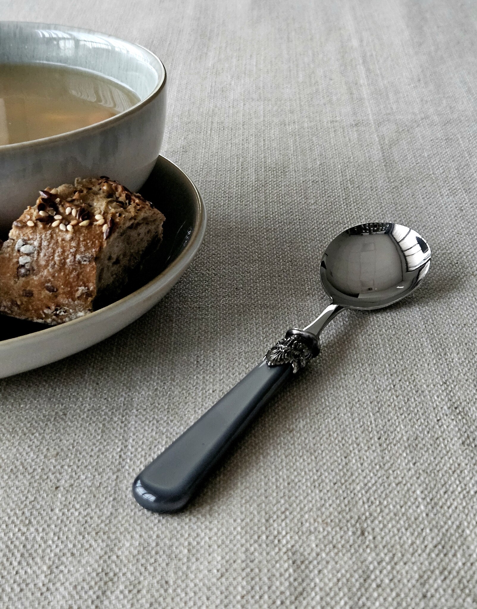 Spoon, Gray (mother-of-pearl sheen), for Soup