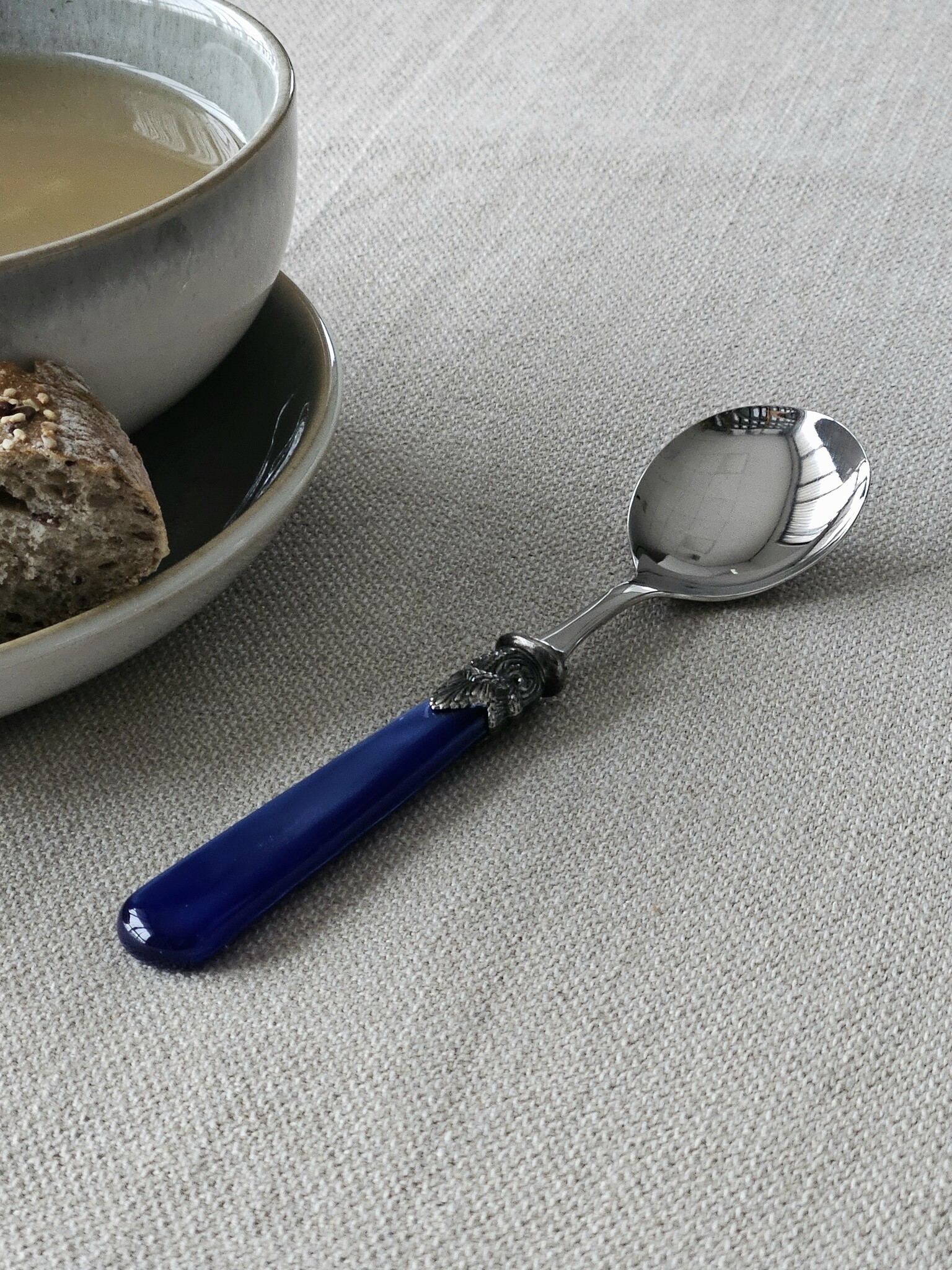 Spoon, Blue (mother-of-pearl), for Soup