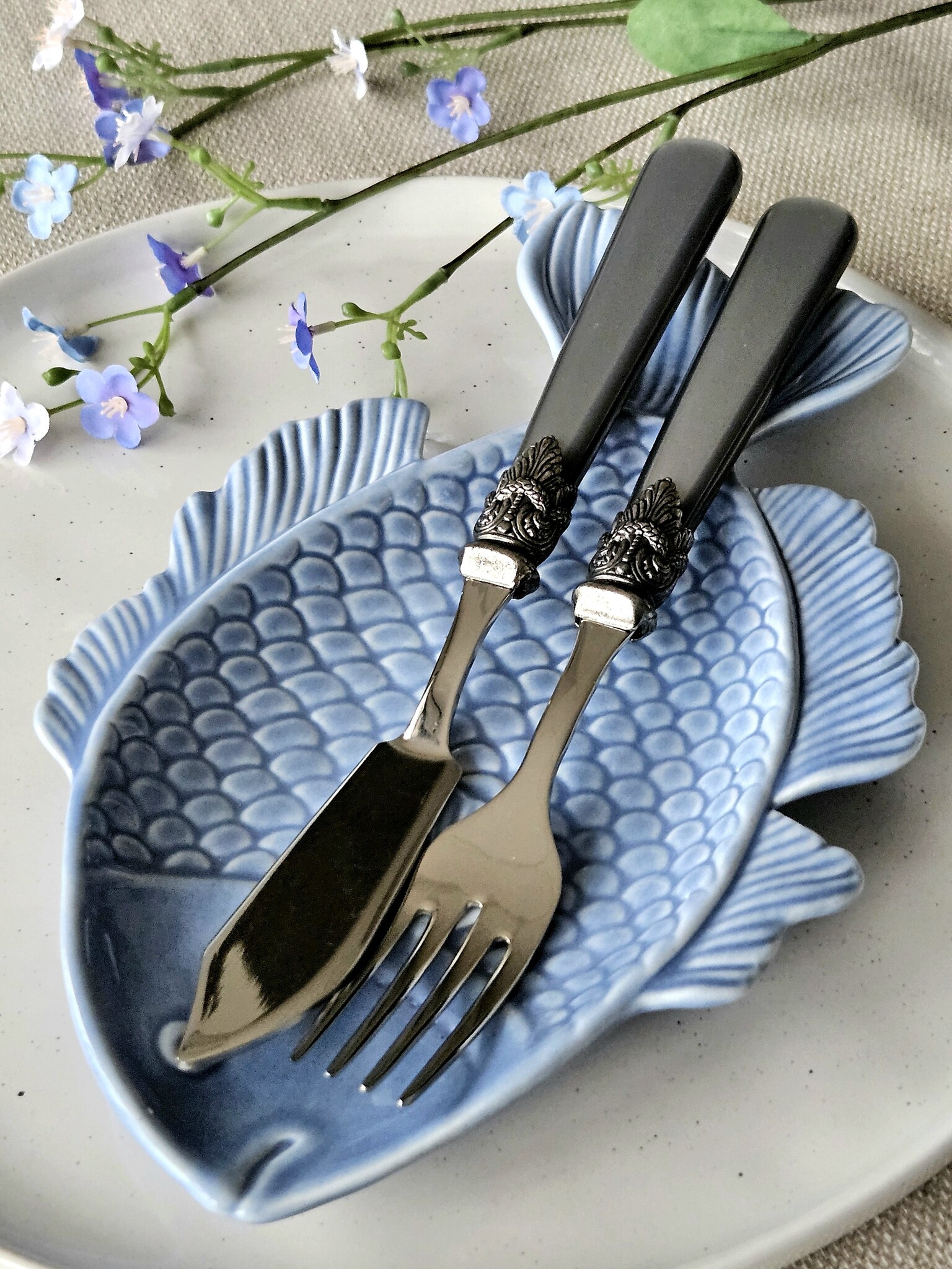 Ensemble de Couverts, Gris (nacré), pour le Poisson - MAINTENANT 1 + 1 GRATUIT