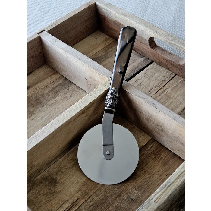 Coupe-pizza, Brun avec Nácar