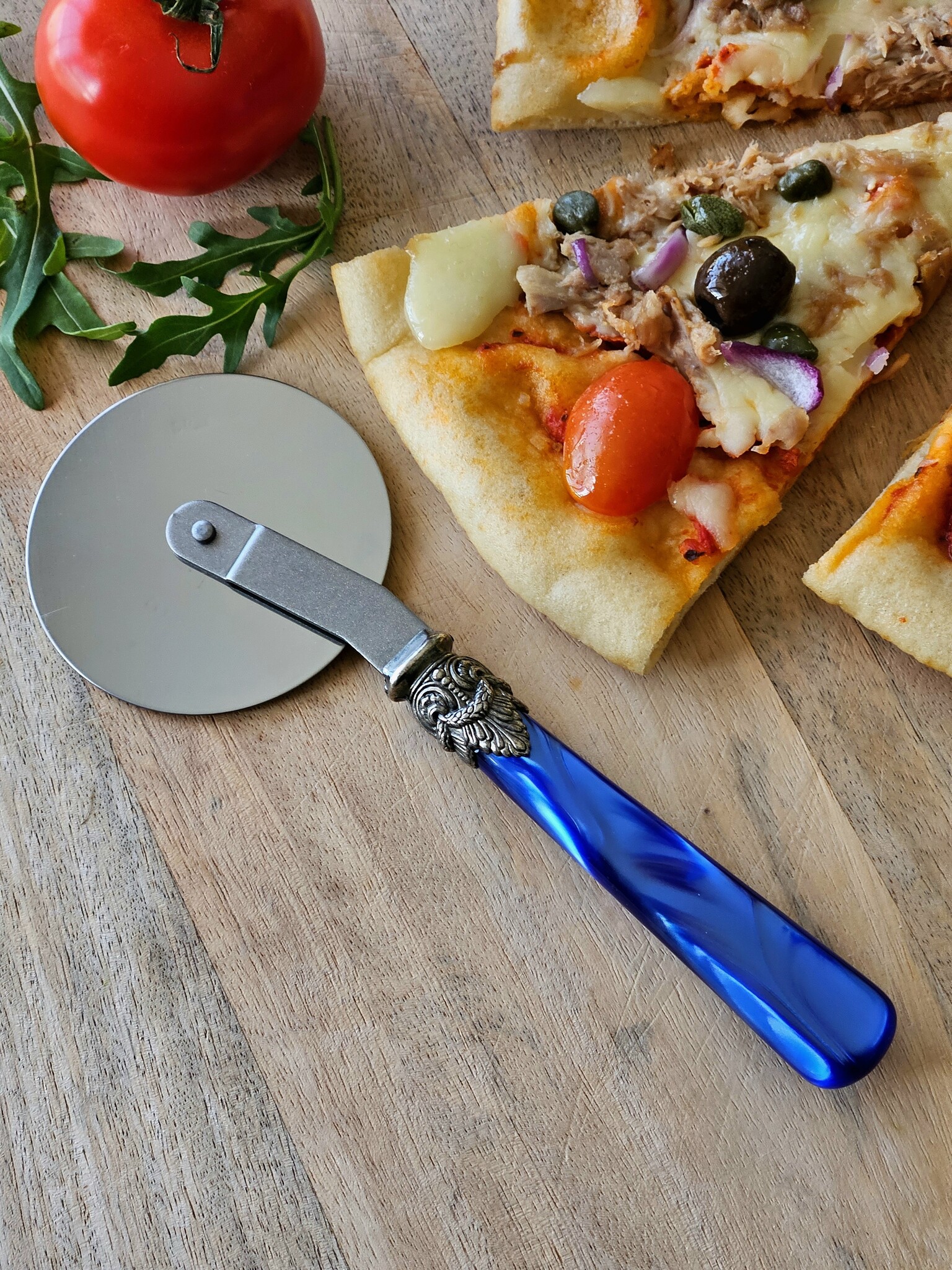 Coupe-Pizza, avec manche Bleu (éclat nacré)