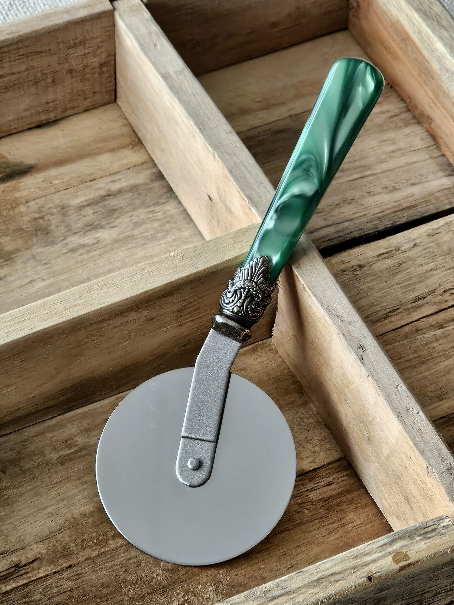 Pizzasnijder, met Groen handvat (parelmoer) , EME Napoleon